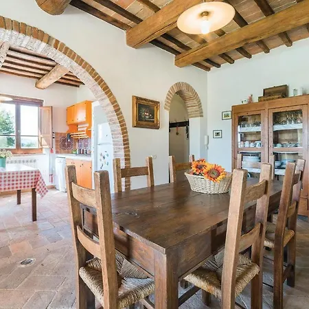Dom wakacyjny Amazing In Citta Di Castello Pg With Kitchen Monte Castelli
