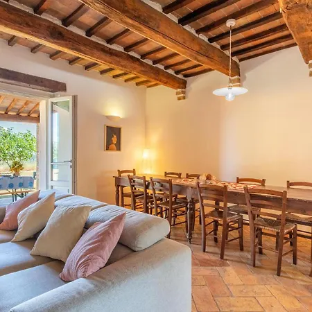 Semesterbostad Citta Di Castello Pg With A Fireplace 05 *